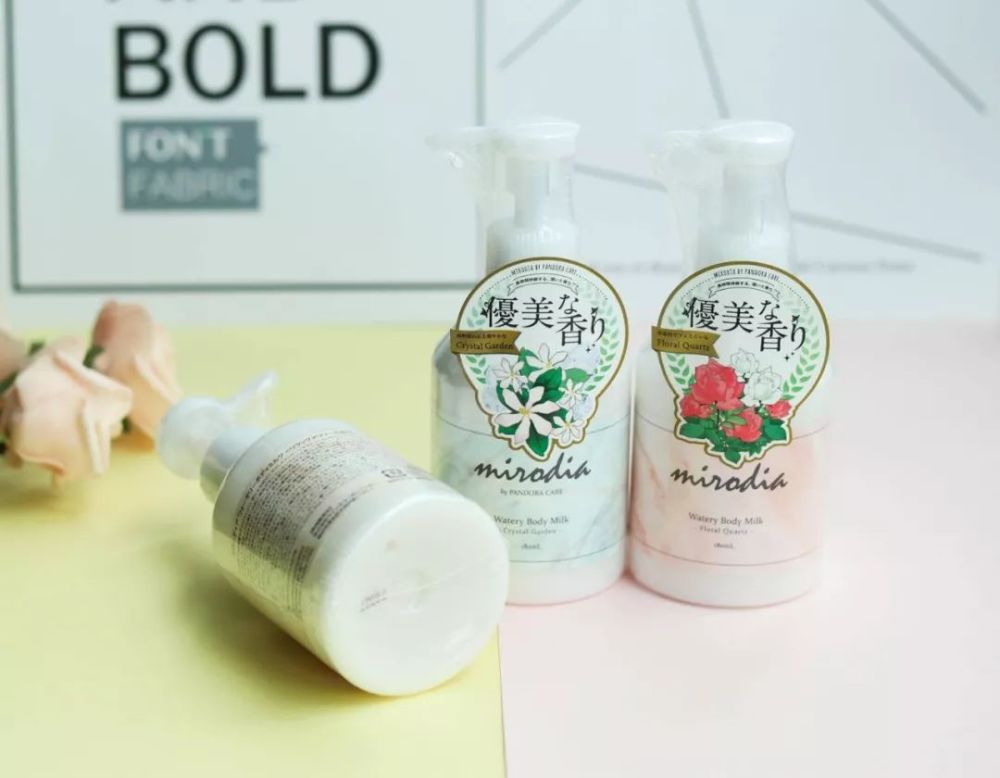 Lisa又双叒叕上热搜了!这次是因为换了新发色