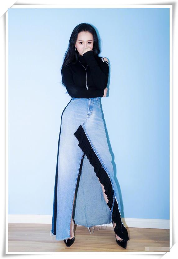 冉莹颖终于穿对了,斗篷装气质炸裂,162身高穿