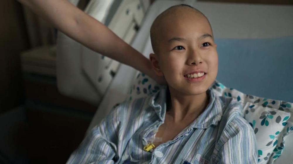 9.5分国产纪录片被骂,但却揭穿了比癌症更绝望