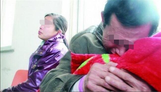 3个月婴儿吃完母乳后死亡,爸爸查看监控后,当