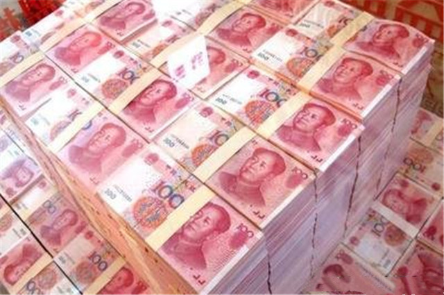 中国人均多少钱_中国人均寿命变化图