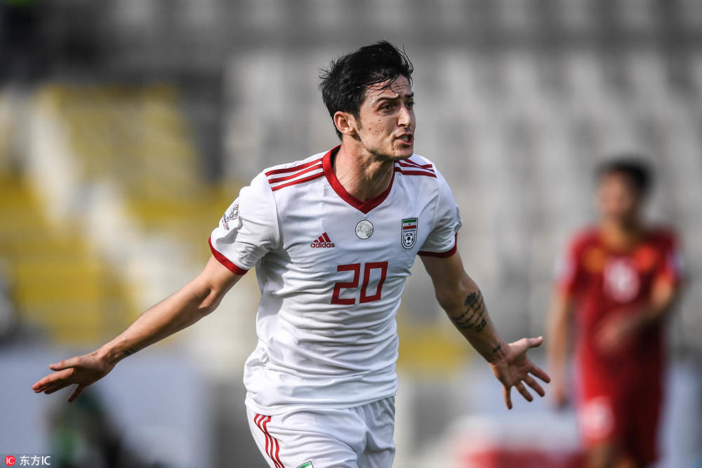 新京报:西亚95后接管亚洲杯 大四喜天才是国足