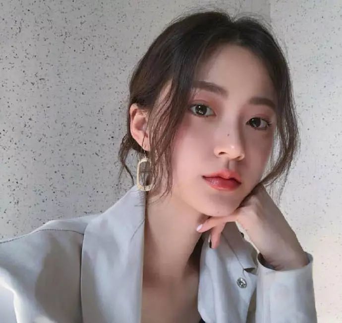 皮肤超烂的女生,怎样才能让皮肤变好?