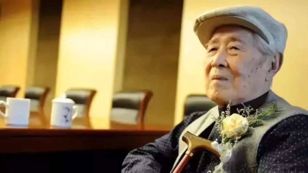 诗人、剧作家白桦今晨逝世,曾获中国电影编剧