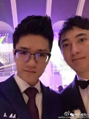 LOL若风参加黄晓明Baby婚礼 网友调侃进军娱