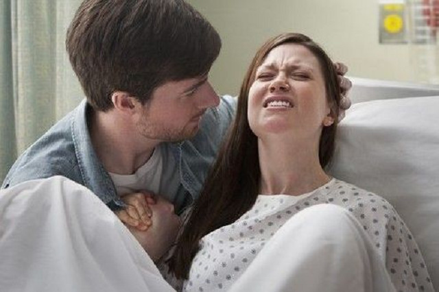 都说顺产对产妇和胎儿好,但出现这些情况,还