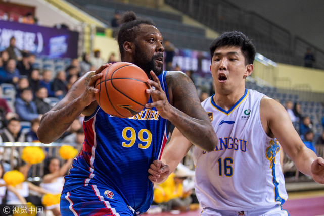 布拉切9投1中全场仅8分 天津主帅很宽容:希望