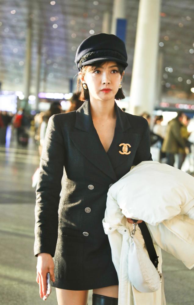 宋茜剪了齐刘海真好看,搭配齐脖短发清新又俏