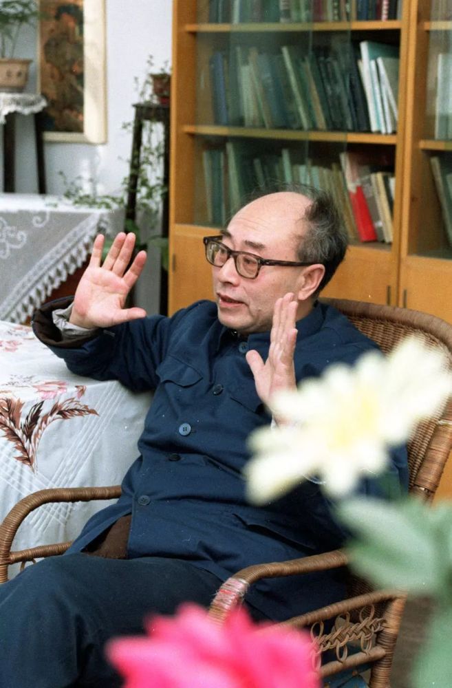 正当于敏在原子核理论研究中可能取得重大成果时,1961年,钱三