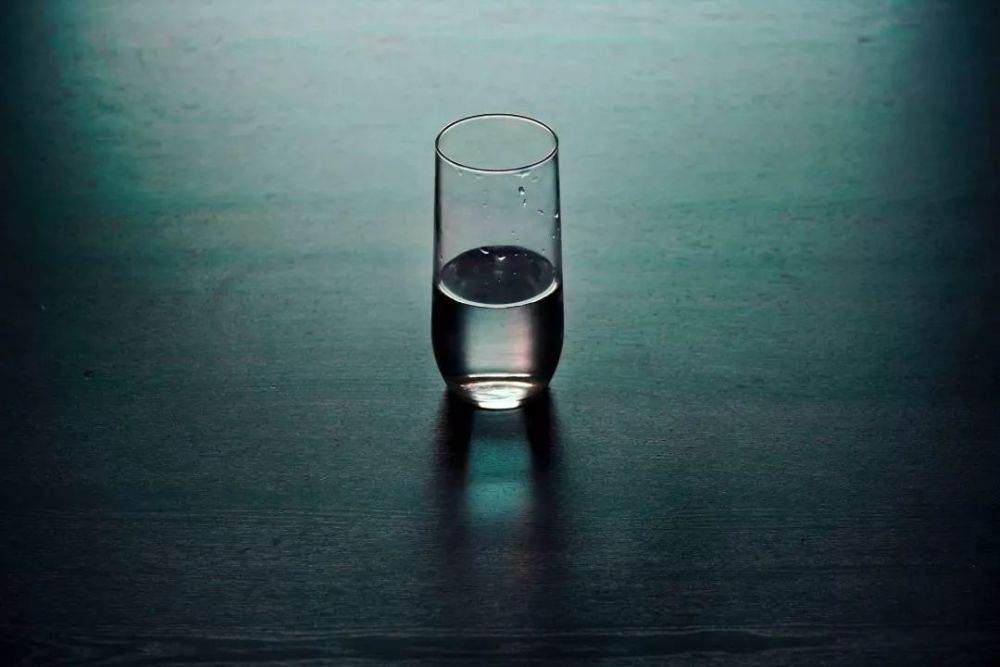 9个月大的孩子高烧请假被拒,你怎么看?