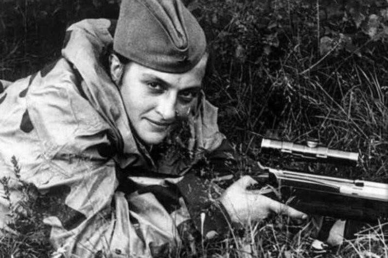 女狙击手,估计绝大多数人就知道二战时前苏联的著名狙击手帕夫柳琴科