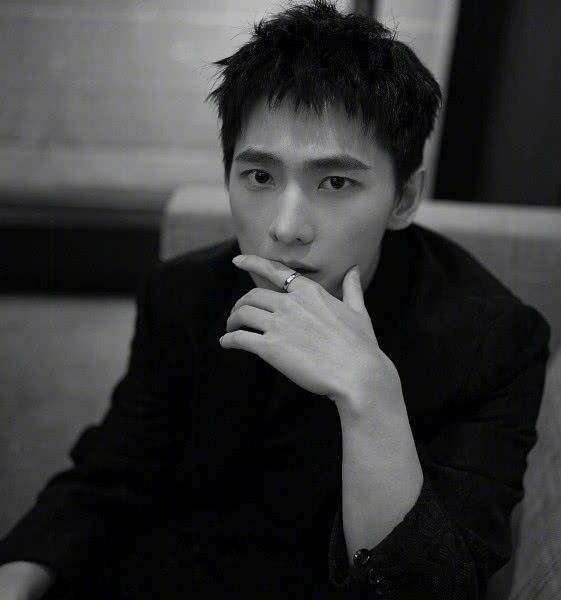 杨洋公开求新浪调微博权重被拒绝,还得了一个