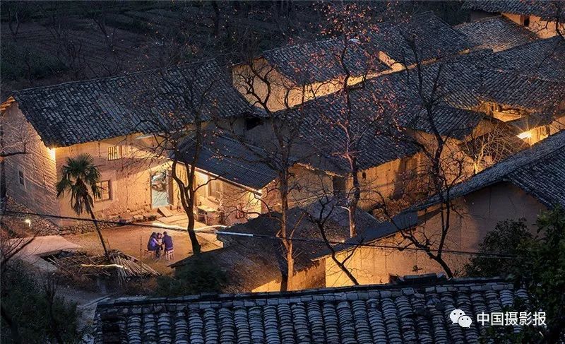 舒有明 村落夜色  2015年1月 浙江省松阳县水南街道岩西村