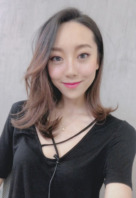 鄂靖文自曝成星女郎内幕:一开始以为是诈骗,导