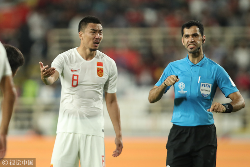 赵旭日:淘汰赛注意防守动作 一场场踢想太多没