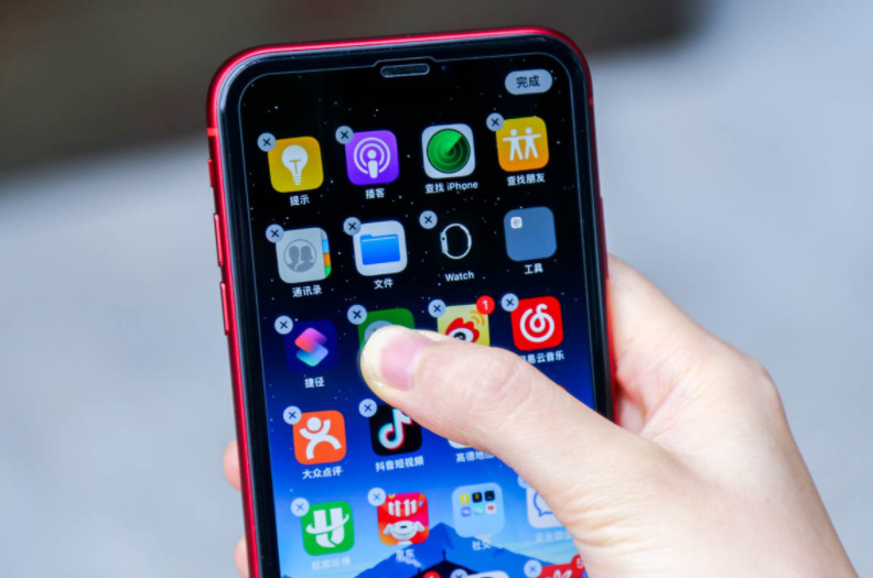 优势不再!华为迎来最强对手,iPhone11放大招