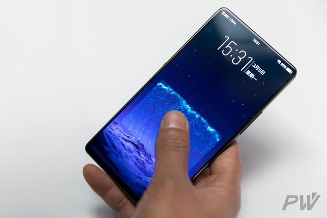 真全面屏+半屏指纹,vivo APEX欲打造未来手机