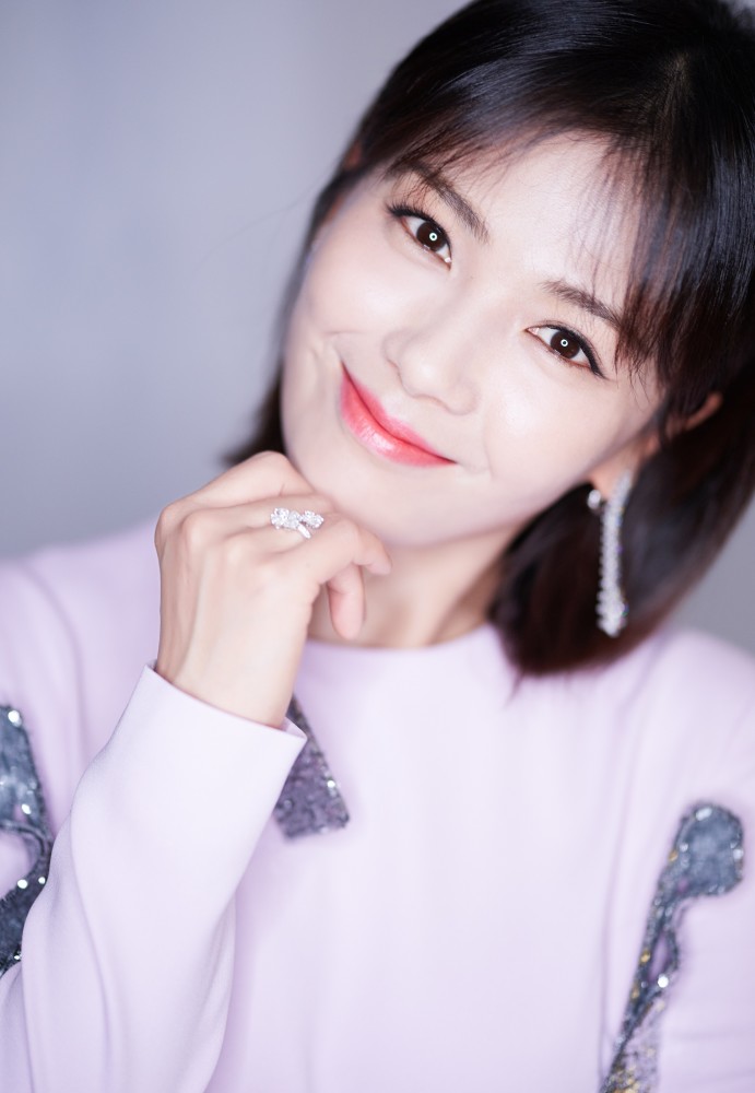 刘涛只不过剪了齐脖短发,40岁嫩回30岁,早该选