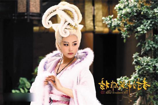 但是这一版苏妲己的服装和造型显得有些浮夸.