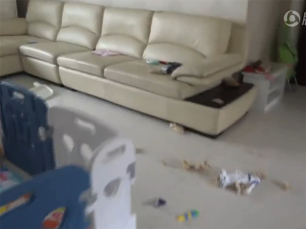 妈妈抱着1岁儿子剪断燃气管,发朋友圈称:谢谢