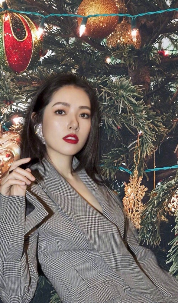 向佐默认与郭碧婷的恋情,他开心回复记者的话