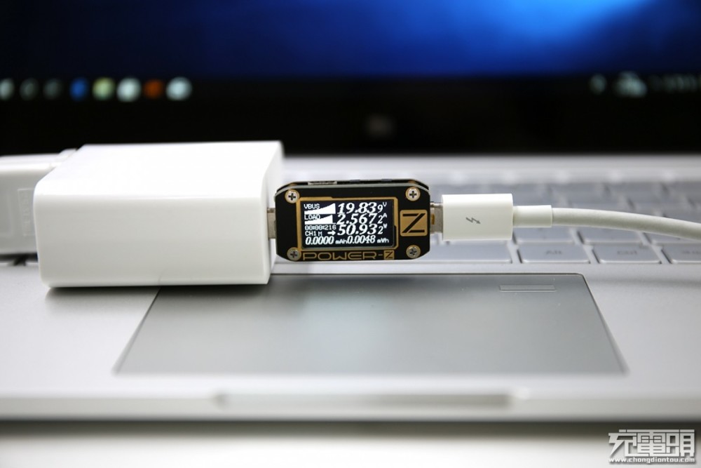 小米笔记本Air全程充电测试:功率高达50W