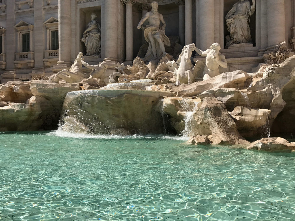 世界上最赚钱的景区,每年能捡1千多万硬币,连