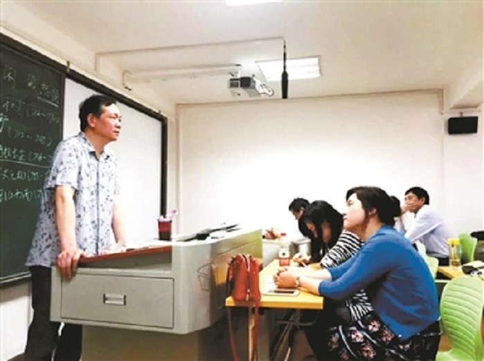 如果教师达到30年教龄能直接晋级副高,会对教