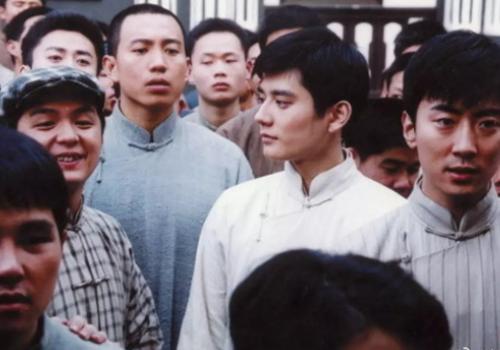 钱枫年轻时帅照被扒出,和现在对比太惨烈,扎心