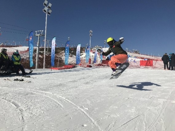 从滑雪到单板射箭一个西藏山里娃的拳击逐梦张帅冰雪图片