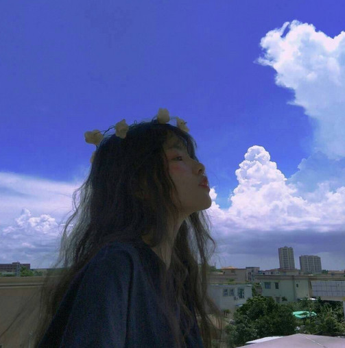 超仙 友情 闺蜜头像:现在我们一起穿校服,将来我们一