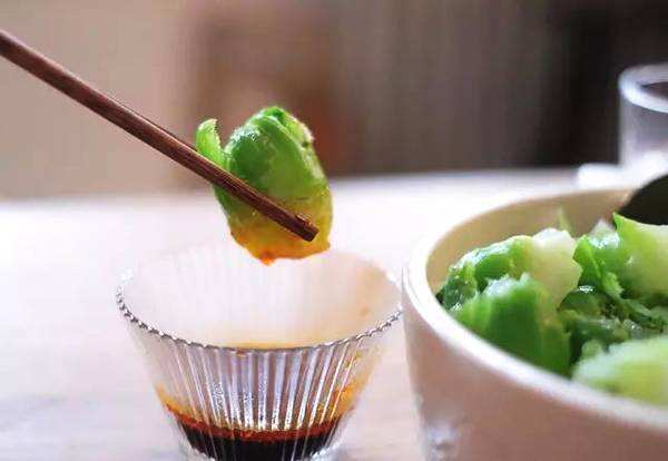 这种超生菜,寓意好长得丑,北方人看不上,却能