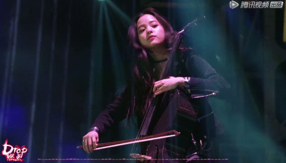 欧阳娜娜首次尝试电音获赞 兴奋安利最崇拜的