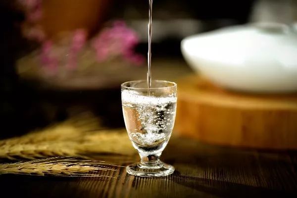 年末聚餐喝高了有神器?这些网红解酒药其实真不靠谱