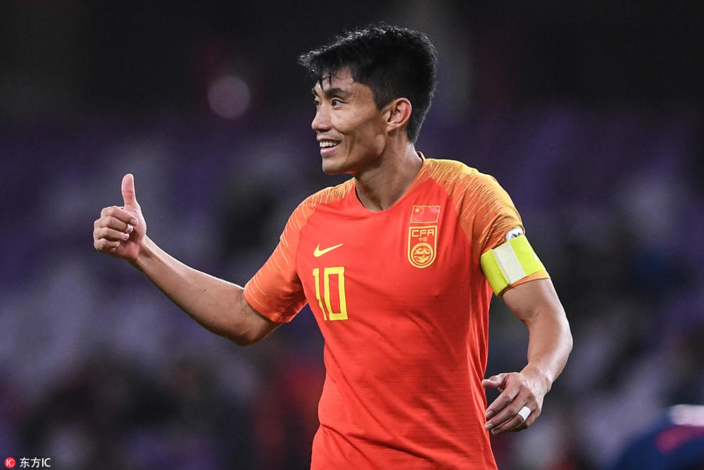 38岁郑智与24岁刘洋同场拼杀 这一胜中国足球