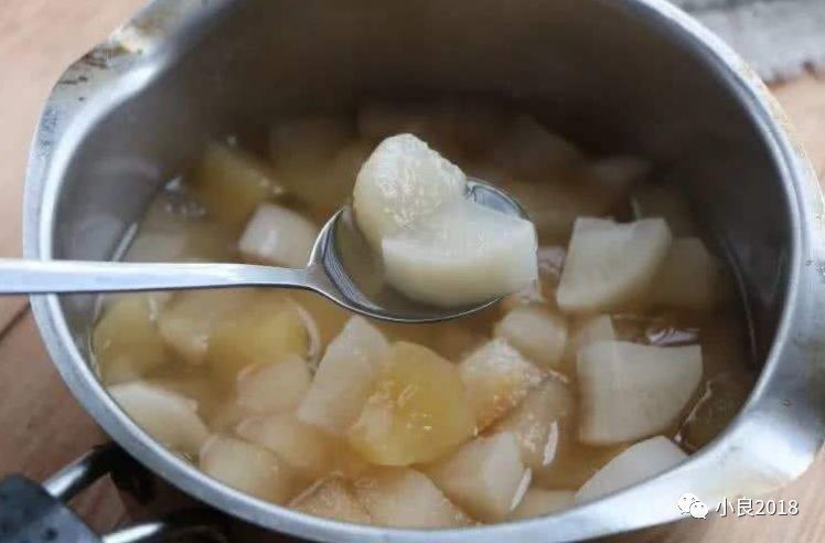 天然的止咳王被发现了,此物煮水喝,清痰利咽