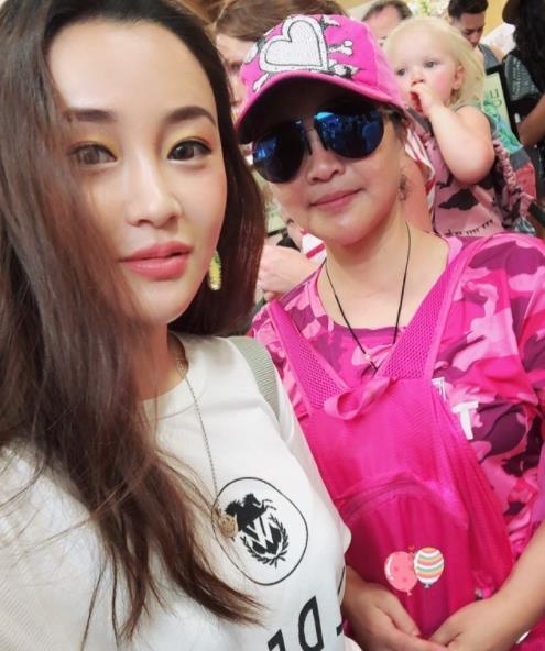 网曝吴秀波何震亚未领证,陈昱霖生活奢侈,还是