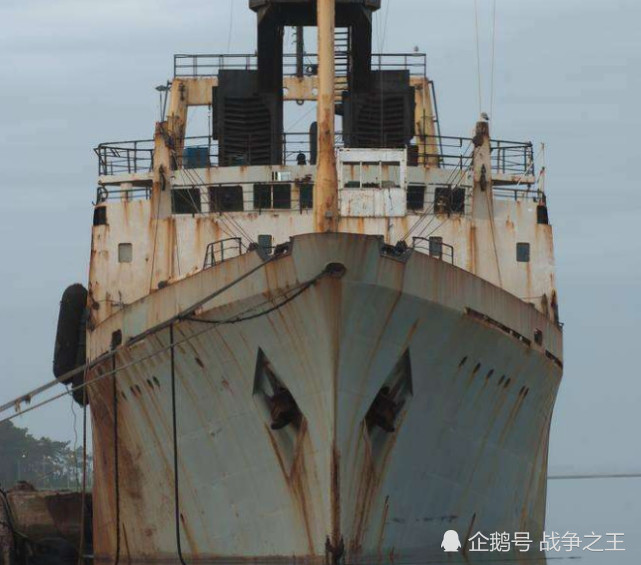 军舰为何要定期清理?看看船底都长了啥,俄国舰队曾因此全军覆灭