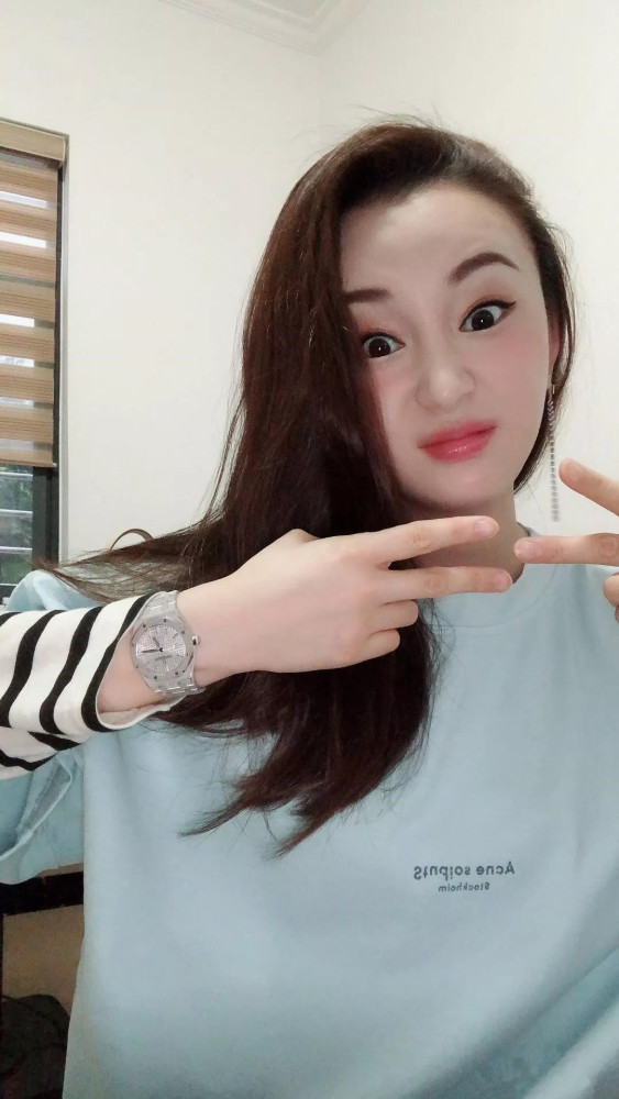 吴秀波到底多有钱?给陈昱霖的一只手表就超百