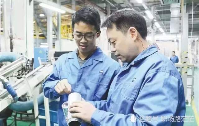 老总很无常_黑白无常图片