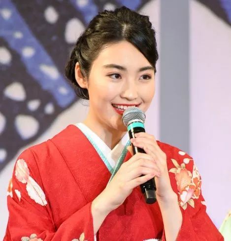 2019日本小姐出炉,现在流行学霸型御姐?