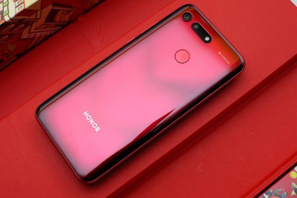 对比荣耀V20,说一说小米9的三大优点与两大缺