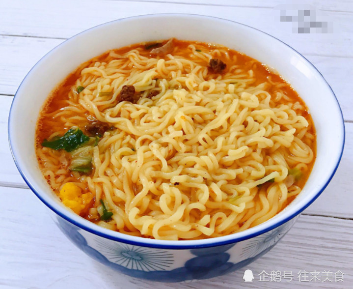 韩国泡面真的好吃吗?韩国大妈的做法亮了,白钟