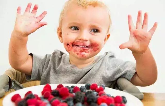 两岁的宝宝每天应该吃什么?不知道的家长看这