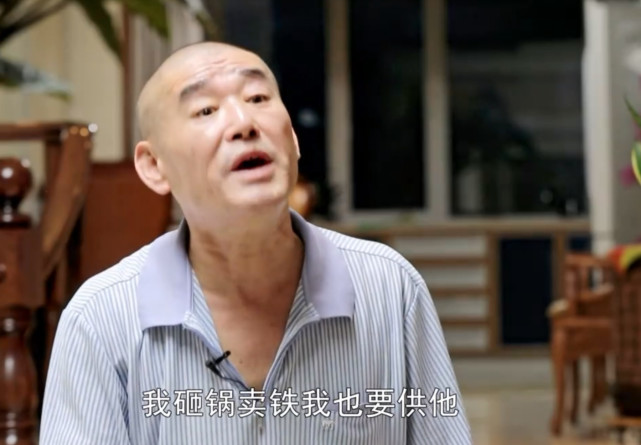 《变形计》父母砸锅卖铁供儿子上学,看到儿子的做法后