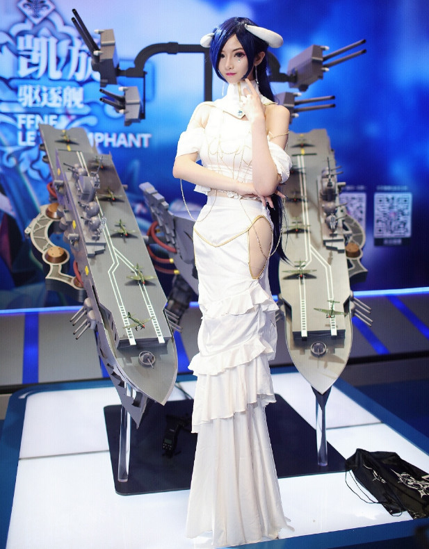 小姐姐cos雅儿贝德,大长腿实力叫板腐团儿,网友:绝对