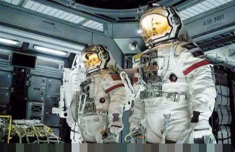 吴京参演的《流浪地球》预告开启,吴京不是亮