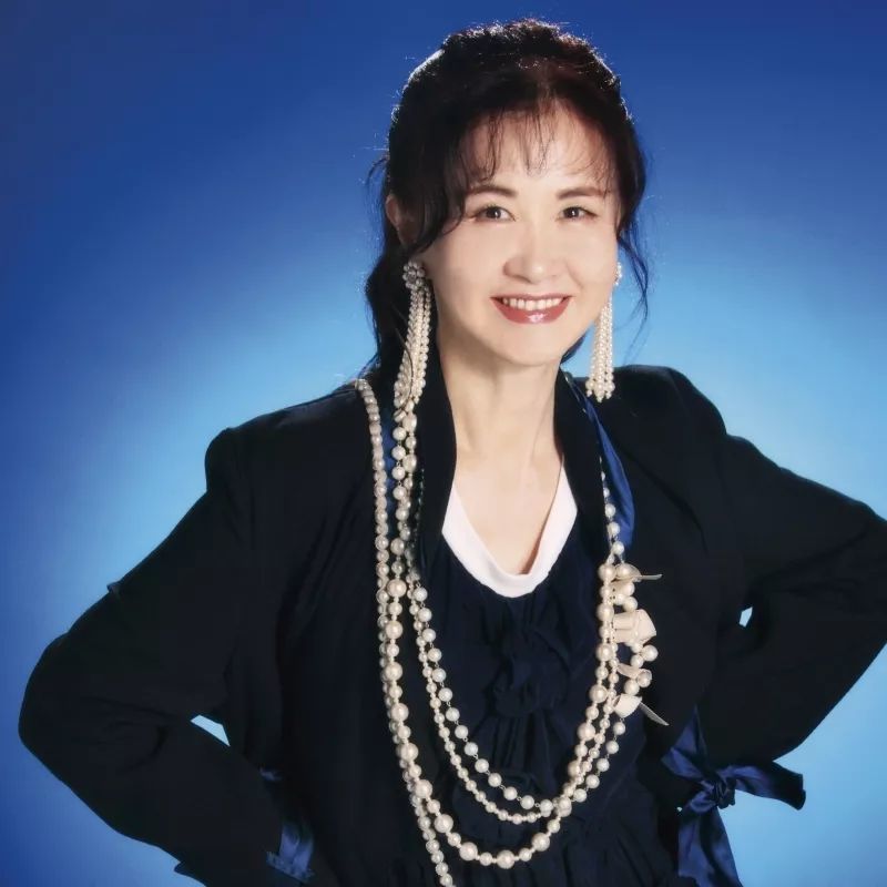 山口百惠与中岛美雪成功女性的人生哪有什么固定模式