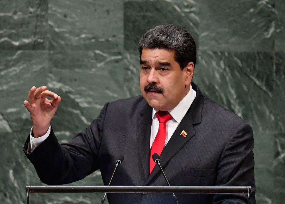 委内瑞拉自封总统高调回国,马杜罗引而不发?