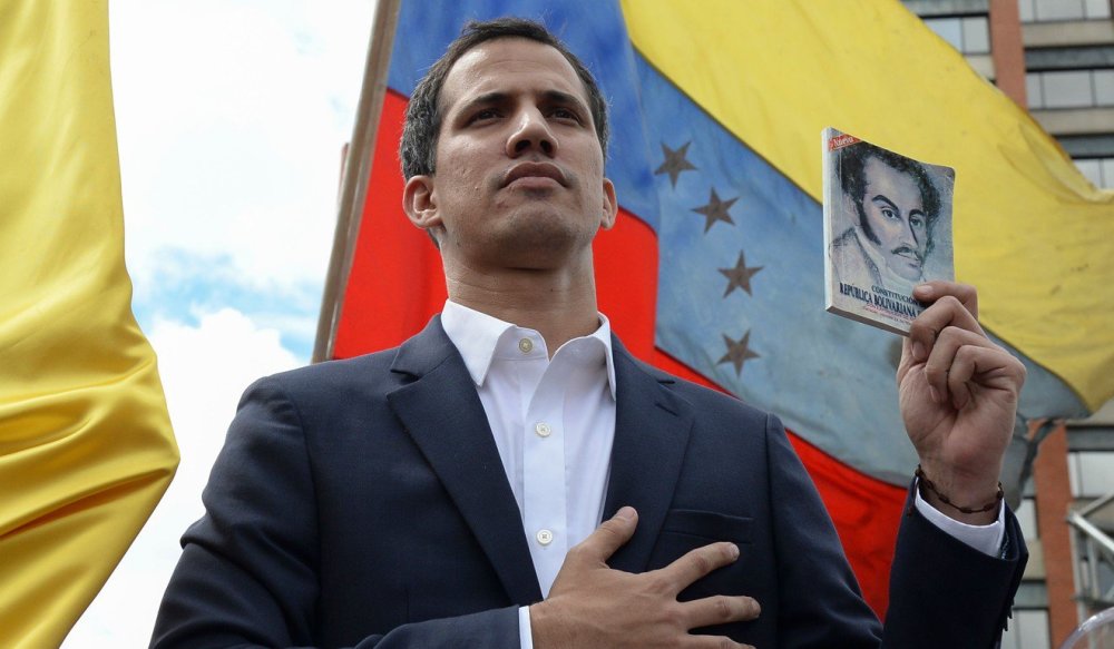 80后新领袖出任委内瑞拉临时总统,马杜罗还
